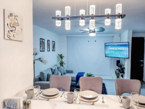 New! Modern & Cozy 2BR Apartment - Great Location